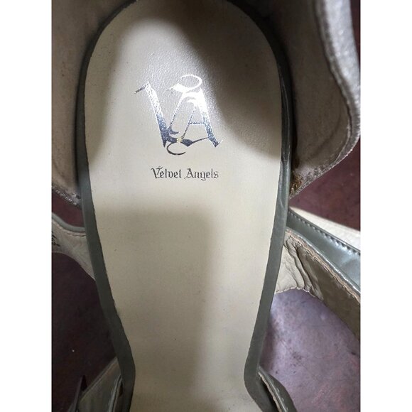 Velvet ANGEL Metallic Silver & Olive Green Strappy High Heel Sandals Buckle Clos - Picture 9 of 14